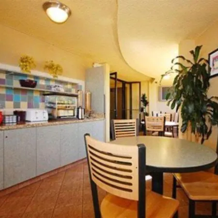 Quality Inn & Suites Hermosa Beach 