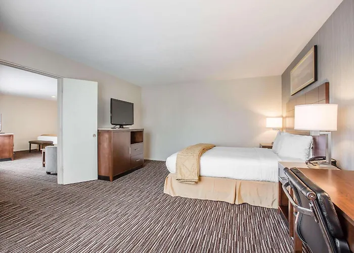 Quality Inn & Suites Hermosa Beach